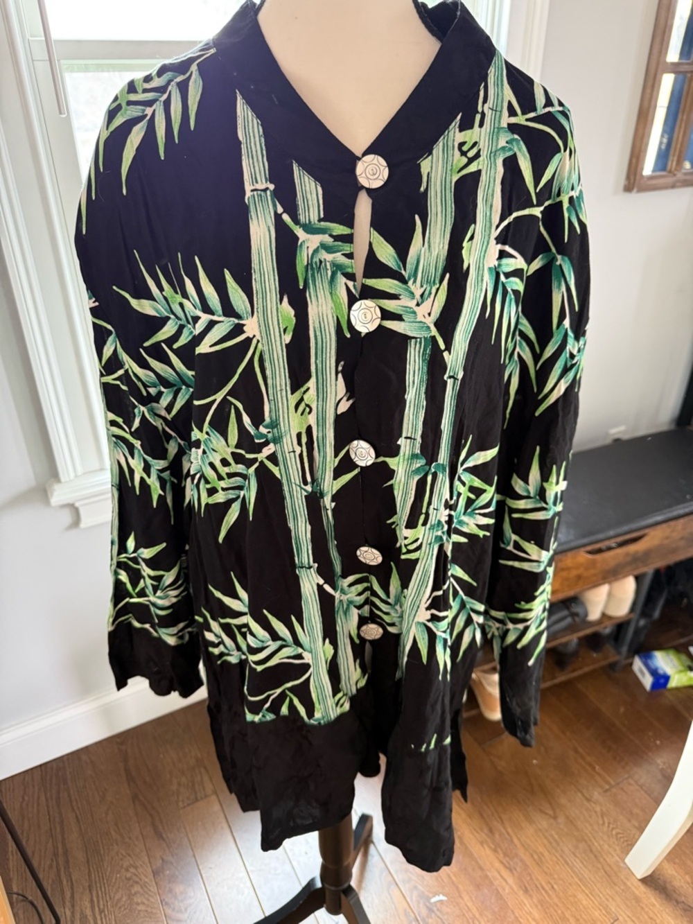 Vintage Globe Trotter Black Bamboo-Print Button Front Blazer